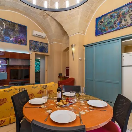 Casa Dei Conti Di アパート レッチェ